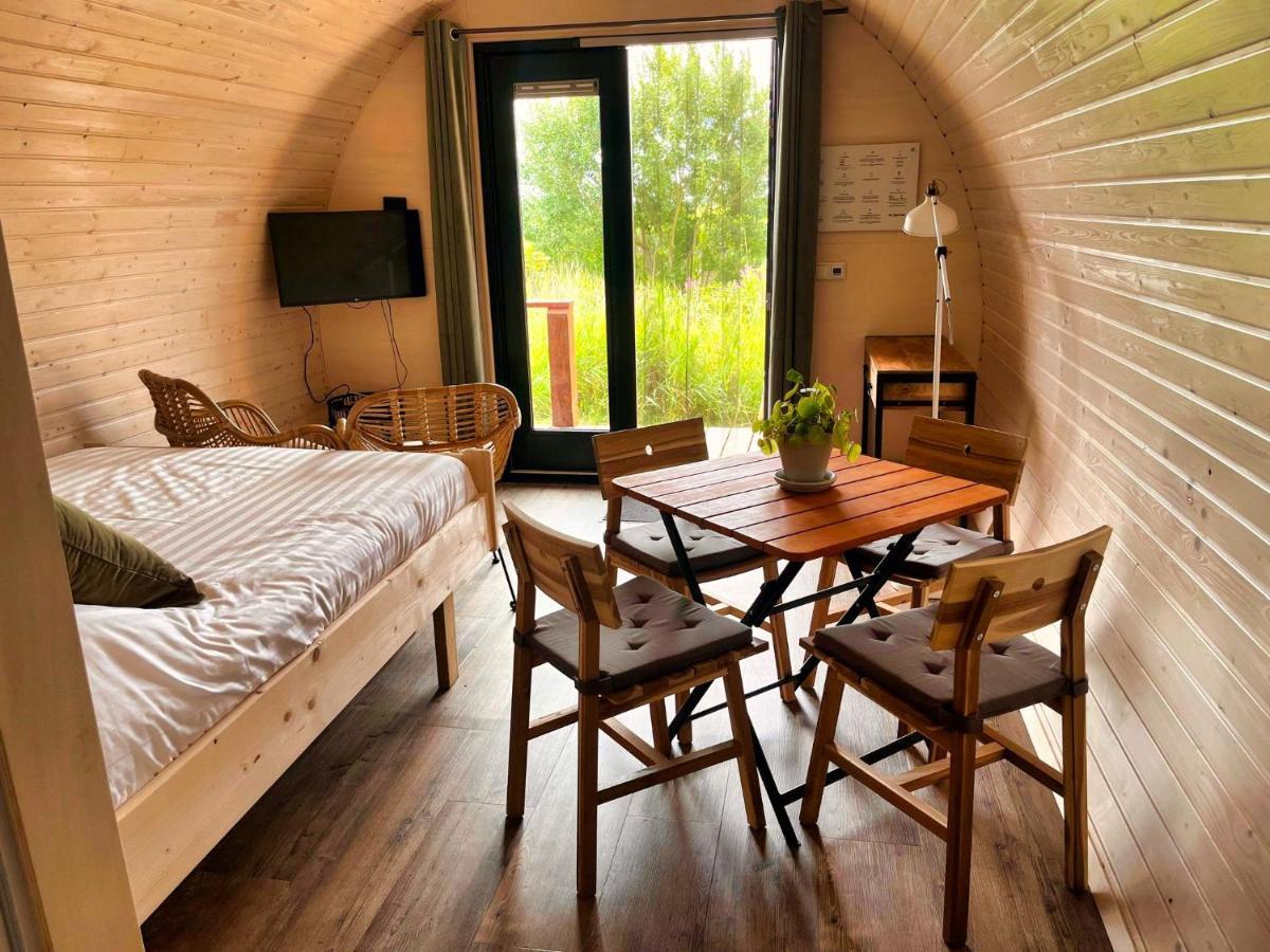 Pod Hotelkamer Aan Het Water Dokkum Εξωτερικό φωτογραφία